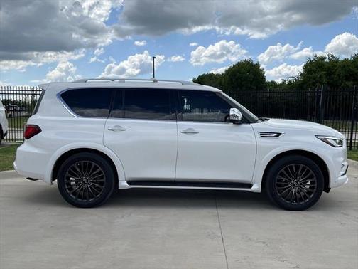 2022 INFINITI QX80 SENSORY