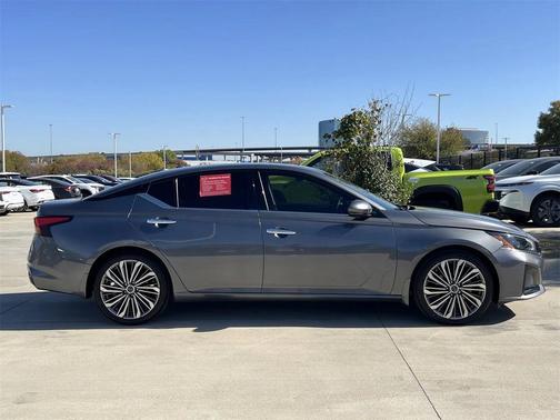 2024 Nissan Altima 2.5 SL