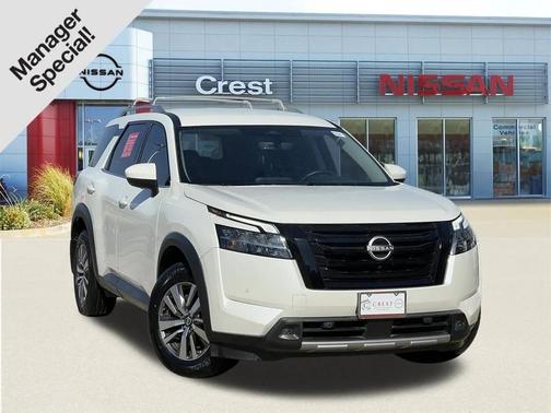 2023 Nissan Pathfinder SL FWD