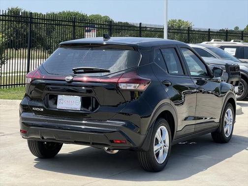 2025 Nissan Kicks S