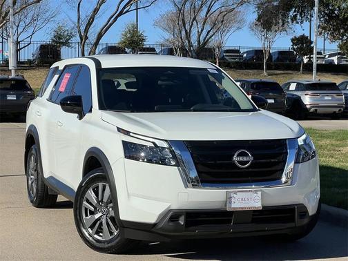 2025 Nissan Pathfinder S 4WD