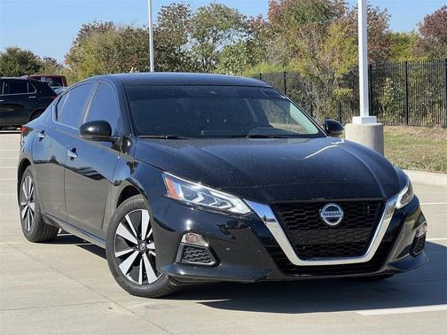 2021 Nissan Altima 2.5 SV