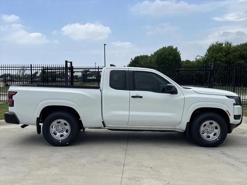 2025 Nissan Frontier S