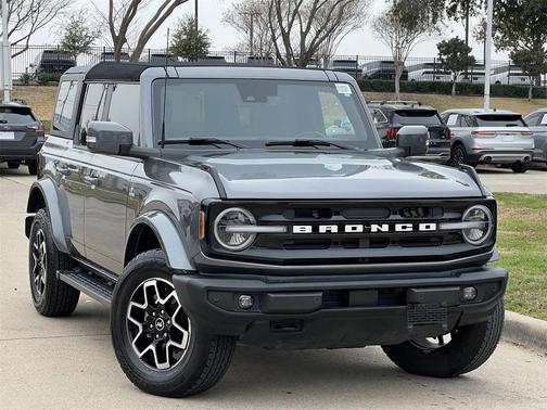 2024 Ford Bronco Outer Banks