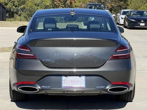 2025 Genesis G70 2.5T RWD