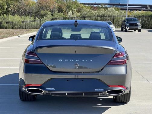 2025 Genesis G70 2.5T RWD