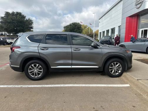 2019 Hyundai SANTA FE SE 2.4