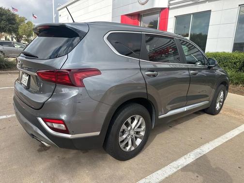 2019 Hyundai SANTA FE SE 2.4