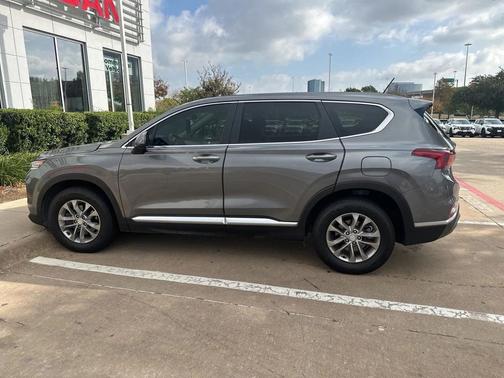 2019 Hyundai SANTA FE SE 2.4