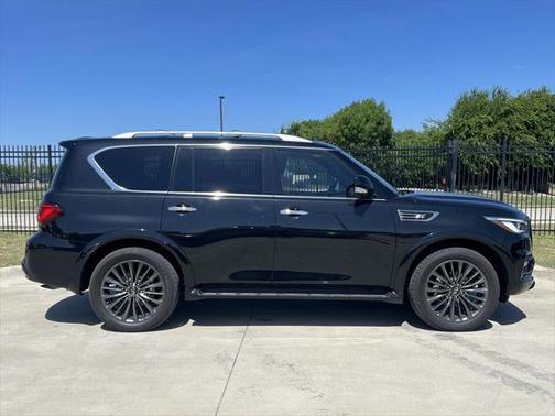 2024 INFINITI QX80 SENSORY AWD