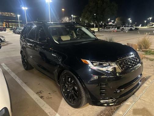 2025 Land Rover Discovery P300 Dynamic SE