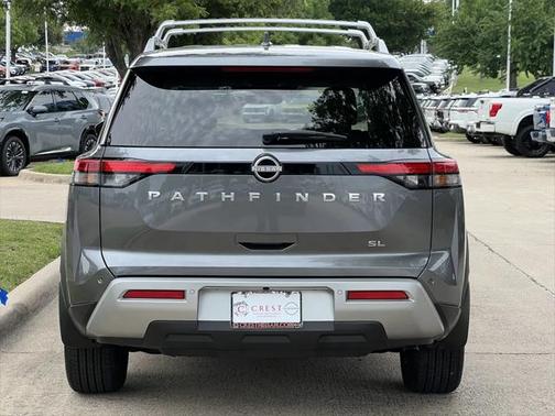 2024 Nissan Pathfinder SL FWD