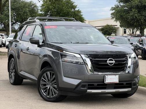 2024 Nissan Pathfinder SL FWD