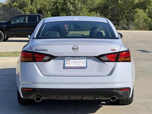 2024 Nissan Altima SR FWD