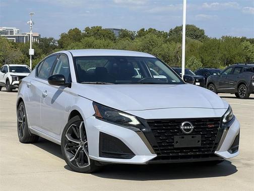 2024 Nissan Altima SR FWD