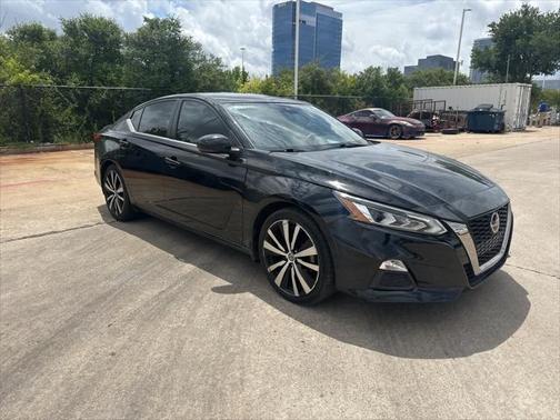 2020 Nissan Altima SR FWD