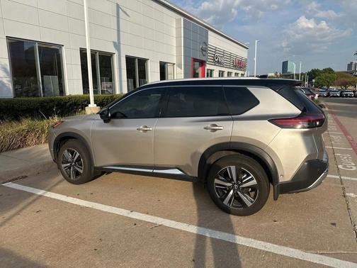 2023 Nissan Rogue Platinum