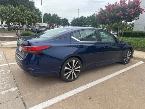2021 Nissan Altima SR FWD