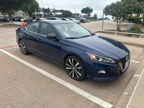 2021 Nissan Altima SR FWD