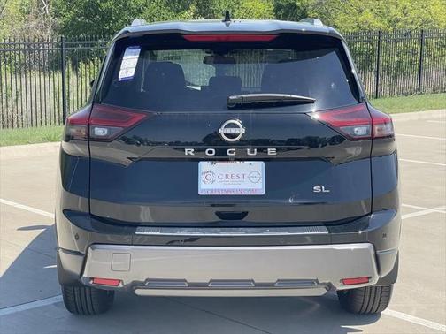 2025 Nissan Rogue SL