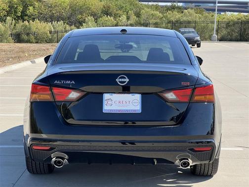 2025 Nissan Altima SR FWD