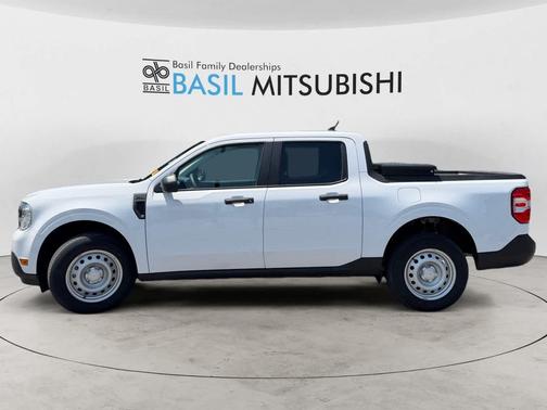 Oxford White 2024 Ford Maverick XL