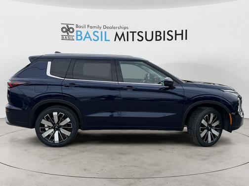 Cosmic Blue Metallic 2026 Mitsubishi Outlander SEL 1.5T S-AWC