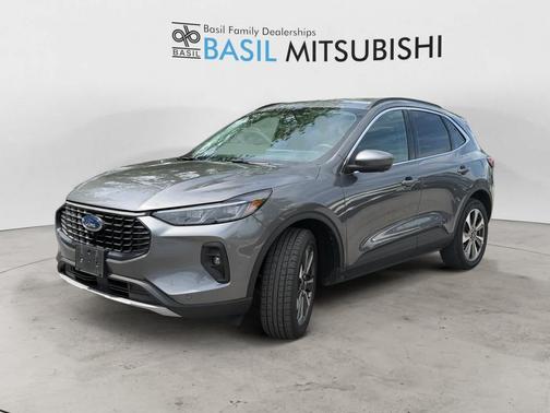 Carbonized Gray Metallic 2024 Ford Escape Platinum
