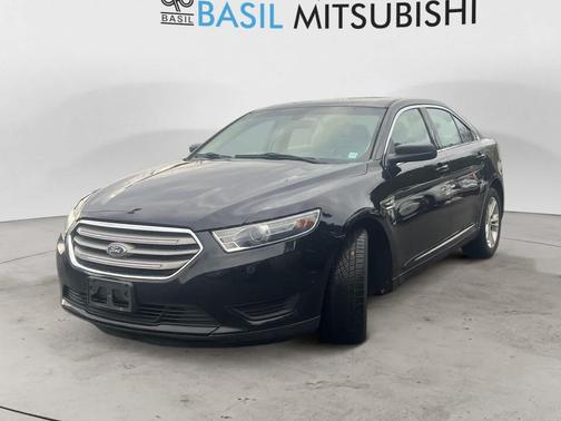 2016 Ford Taurus SE