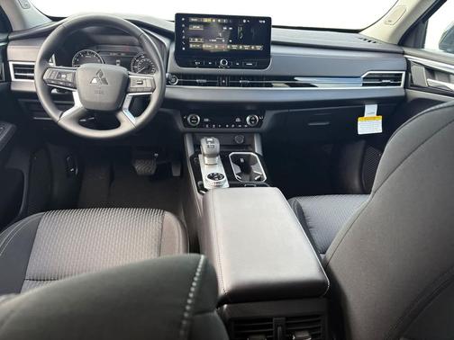 2025 Mitsubishi Outlander ES 2.5 S-AWC