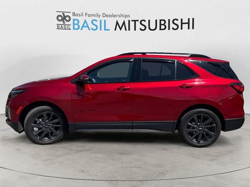 Cherry Red Tintcoat 2022 Chevrolet Equinox AWD RS