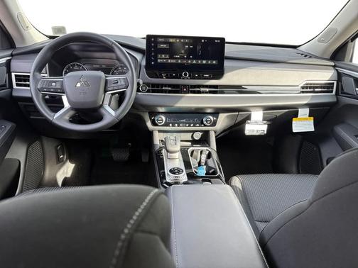 2025 Mitsubishi Outlander ES 2.5 S-AWC