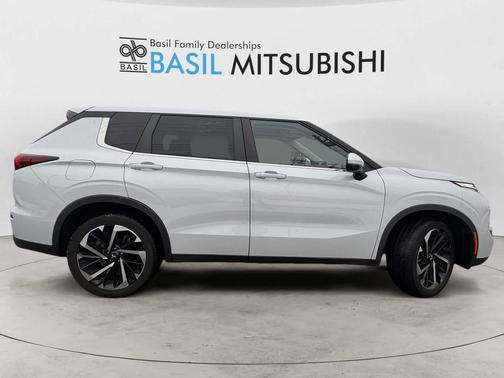 2022 Mitsubishi Outlander ES 2.5 S-AWC
