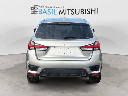 2025 Mitsubishi Outlander Sport SE