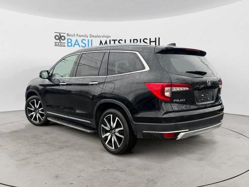 2019 Honda Pilot Touring 8-Passenger