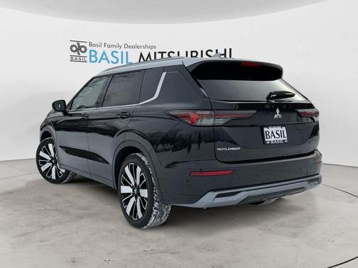 2025 Mitsubishi Outlander PLATINUM EDITION 2.5 S-AWC