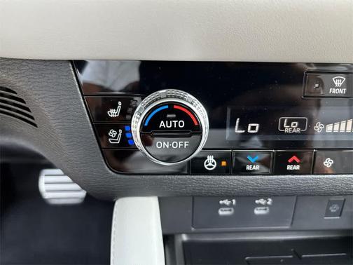 2025 Mitsubishi Outlander PLATINUM EDITION 2.5 S-AWC