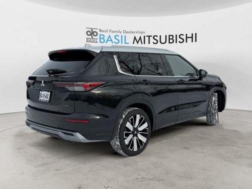 2025 Mitsubishi Outlander PLATINUM EDITION 2.5 S-AWC