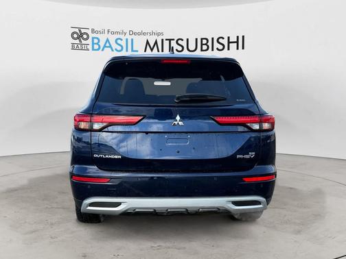 2024 Mitsubishi Outlander PHEV SE S-AWC