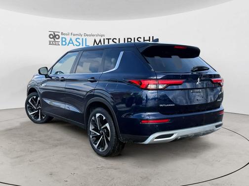 2024 Mitsubishi Outlander PHEV SE S-AWC