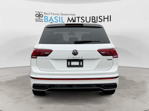 2022 Volkswagen Tiguan 2.0T SE R-Line Black 4MOTION