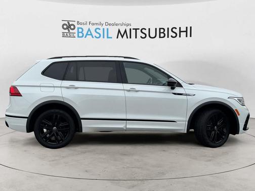 2022 Volkswagen Tiguan 2.0T SE R-Line Black 4MOTION