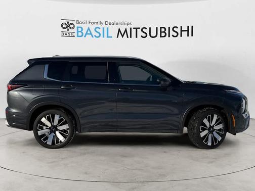 2025 Mitsubishi Outlander PHEV SE S-AWC