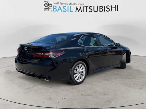 BK 2024 Toyota Camry SE