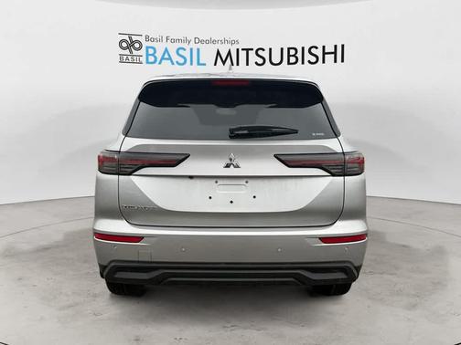 2026 Mitsubishi Outlander ES 1.5T S-AWC