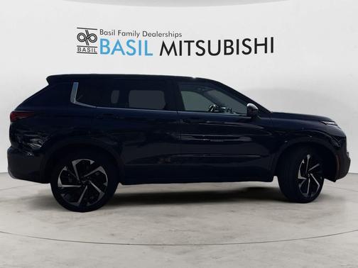 Cosmic Blue Metallic 2024 Mitsubishi Outlander SE S-AWC