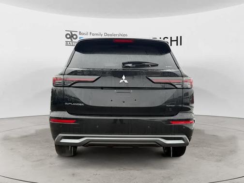 2025 Mitsubishi Outlander PLATINUM EDITION 2.5 S-AWC