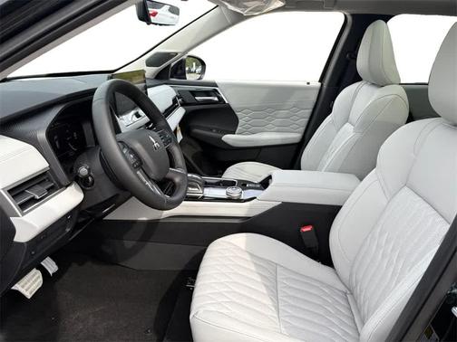 2025 Mitsubishi Outlander PLATINUM EDITION 2.5 S-AWC