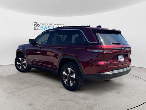 Velvet Red Pearlcoat 2024 Jeep Grand Cherokee 4xe Base