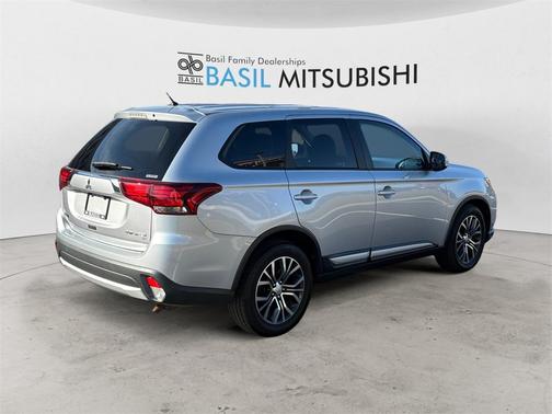 2016 Mitsubishi Outlander SE